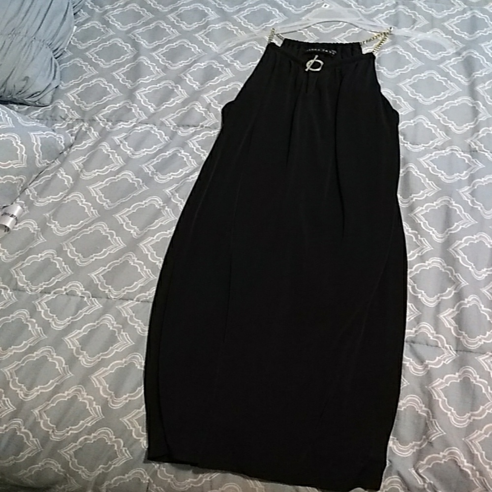 Dress - Picture 2 of 2